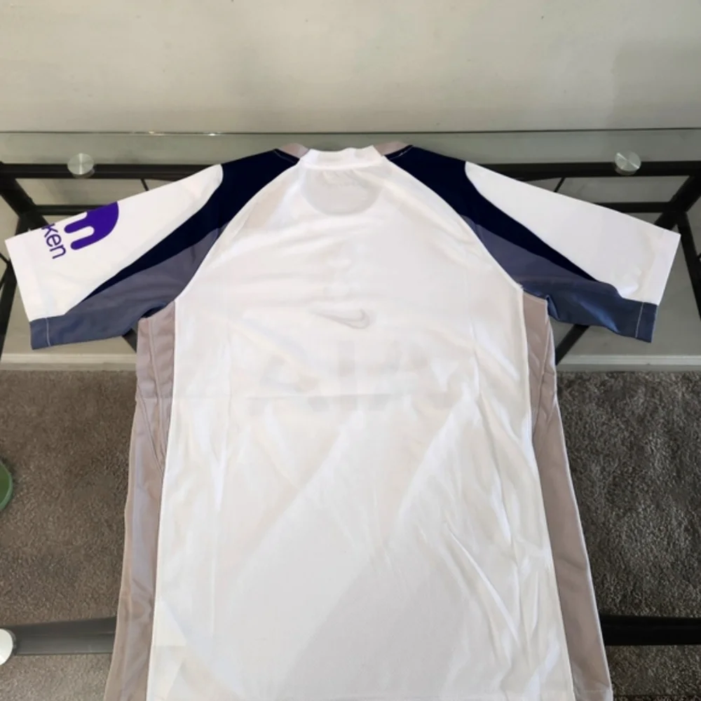 Tottenham Jersey - White and Gray.